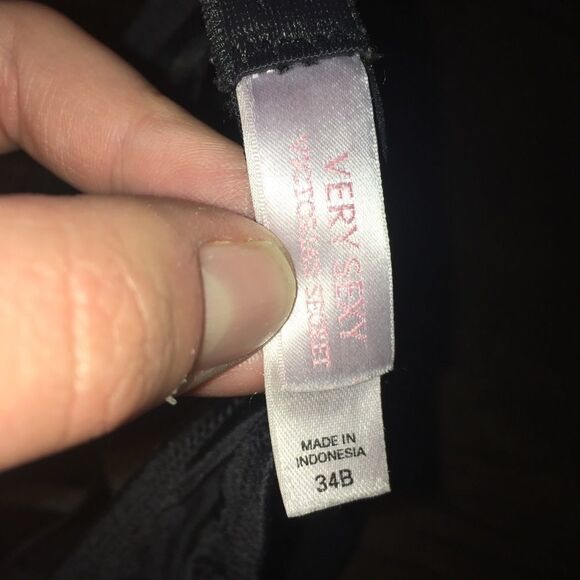 Very Sexy Victoria’s Secret two strap bra - Picture 2 of 3
